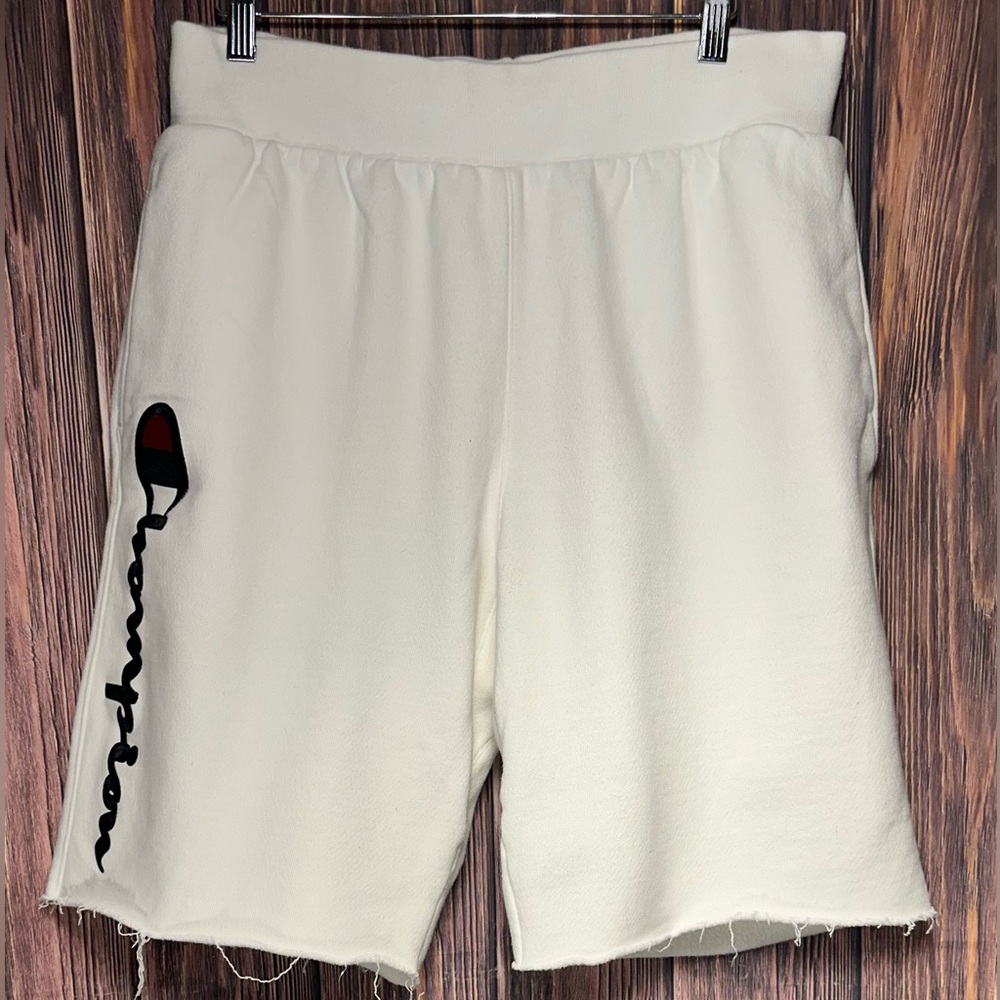 Vintage Embroidered Champion Logo Reverse Weave Shorts - Men’s Size Large